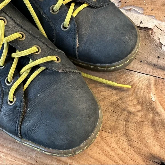 Dr. Martens  Black Coburg Unisex Lace Up Leather Chukka Boot - Picture 4 of 10